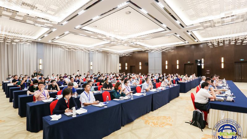 化工原料代理加盟，新手如何快速入门？**